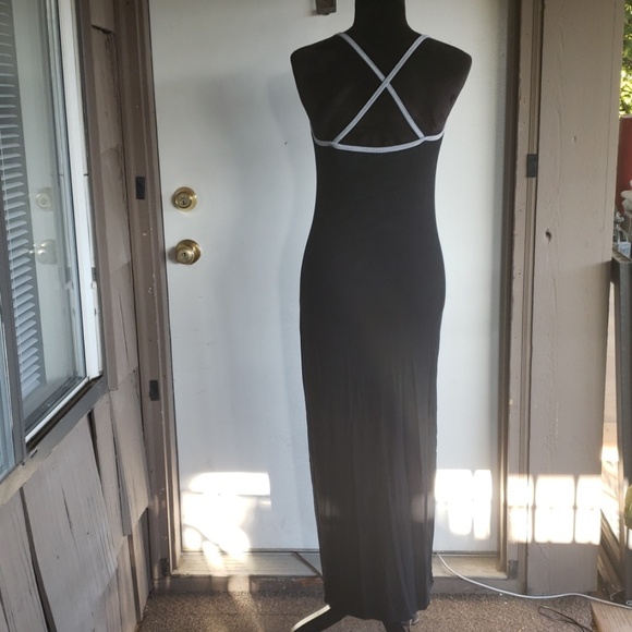 Dress - Picture 2 of 5